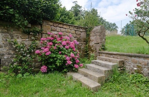 Le Grippon House | Cosy gîte with tennis court 15 minutes from the sea (Baie du Mont St Michel)