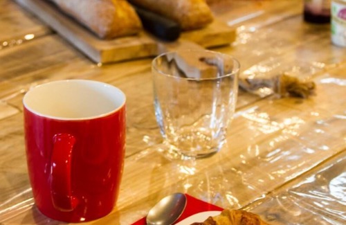 Bazoges-en-Paillers Apartment | Cosy guest room 3 pers Jacuzzi 18' Puy du Fou Le Puy Carmin