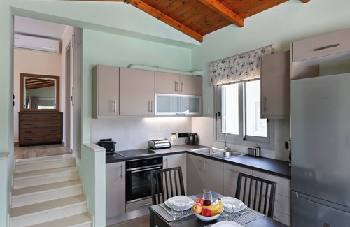 Lefkada Town Villa | Cosy Halipoma-Tilemahos into Lefkada town & close to Ai Giannis beach
