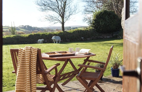 Widecombe in the Moor Cottage | Cosy Holiday Cottage for two in the Heart of Dartmoor