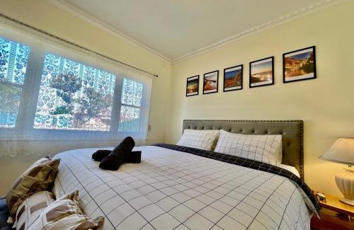 St. Albans House | Cosy Homes - 15 Minutes Away From Melbourne Airport