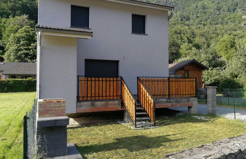 Orlu House | COSY HOUSE MOUNTAIN VIEW, ON ORLU GARDEN 5mn AX LES THERMES IDEALE FAMILLE