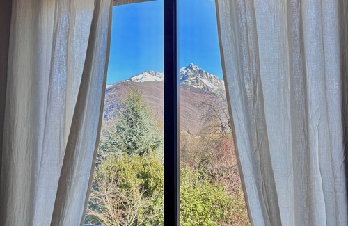 Cierp-Gaud House | ✨ Cosy house with jacuzzi & mountain views - sleeps 10 ✨