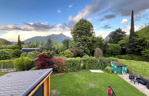 Cierp-Gaud House | ✨ Cosy house with jacuzzi & mountain views - sleeps 10 ✨