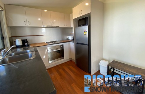 Crackenback Apartment | Cosy Mountain Retreat off Alpine Way