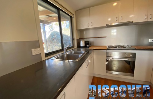 Crackenback Apartment | Cosy Mountain Retreat off Alpine Way