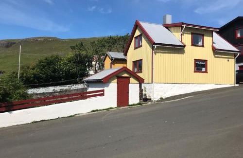 Sorvagur House | Cosy old house Vágar next to Mykines