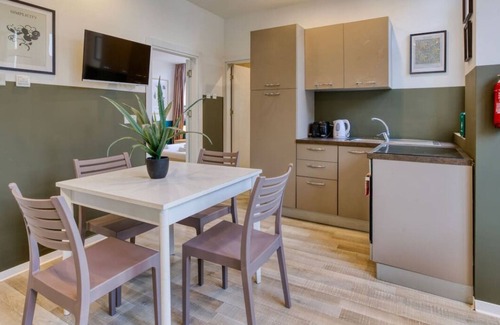 Paceville Apartment | Cosy Paceville Apt with sofabed and Balcony!
