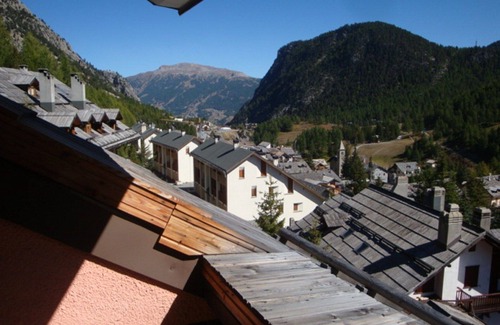 Claviere Apartment | Cosy panoramic two-room flat in Claviere, in the skiable “Via Lattea” (Milky Way
