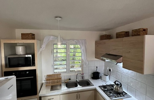 Concordia Cottage | Cosy Paradis Cottage close to all amenities
