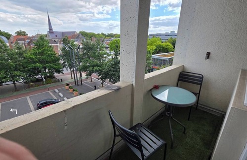 Douai Apartment | Cosy Place d'Armes on 3rd floor