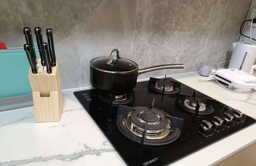 Glebe House | cosy private room owner bath room furnish in Forest lodge nn