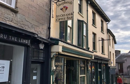 Hay on Wye House | Cosy, quiet two bedroomed cottage in the centre of Hay on Wye.