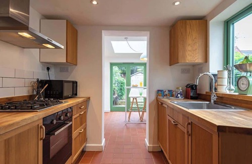 Reading House | Cosy Reading Home - Superfast WiFi, Private Garden