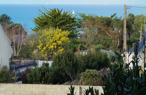 Saint-Cast-le-Guildo Apartment | Cosy renovated apartment with sea view