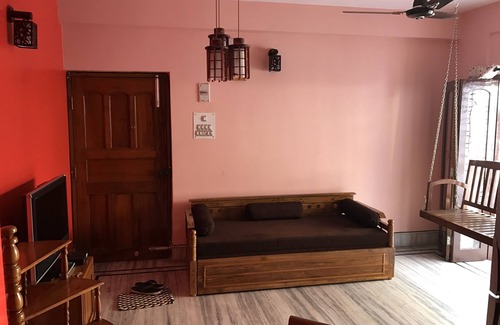 Tollygunge Apartment | Cosy room.superb location.comfort living