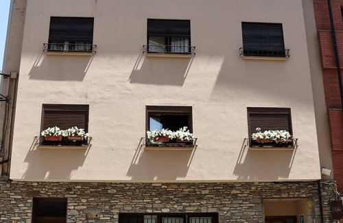 Buira Apartment | Cosy Rustic Apartment in the Pyrenees