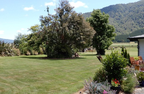 Linkwater Apartment | Cosy, self contained boutique studio.
