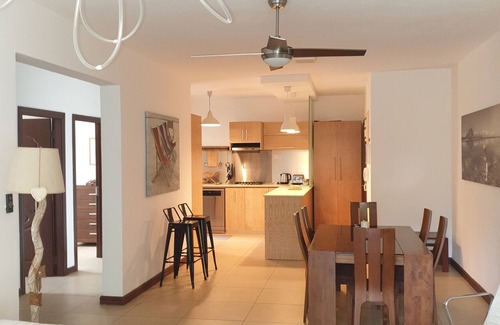 La Mivoie Apartment | Cosy, spacious 3 bedroom apartment 5 mins from beach
