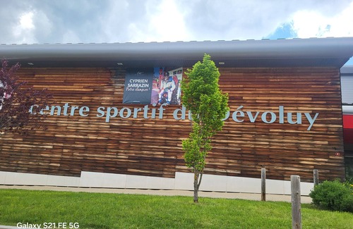 Saint-Etienne-en-Devoluy Apartment | COSY stay at the MONTAGNE-STUDIO for 4 people- at the foot of the resort.