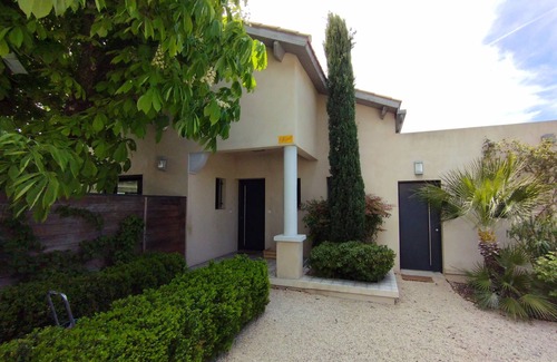 Sud Apartment | Cosy studio with garden near town center Air conditioning