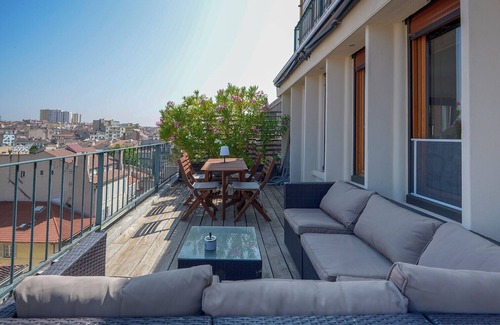 Belsunce Apartment | Cosy studio with terrace overlooking Marseille