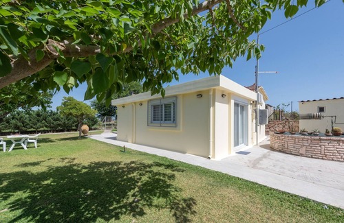 Messini House | COSY, SUNNY AND RELAXING BEACH HOUSE