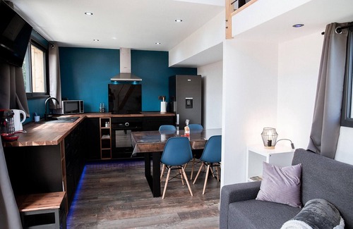 Aureilhan House | Cosy Tiny house with private Jacuzzi 2