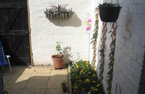 Waterloo House | Cosy Townhouse in Waterloo, Liverpool Sleeps 4