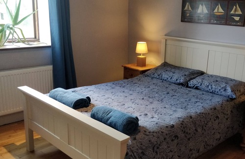 Tuamgraney House | Cosy two bedroom lodge on the edge of Raheen Woods