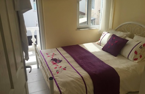 Manavgat Hotel | Cosy Villa With Communal Pool, Rooftop Suntrap Area