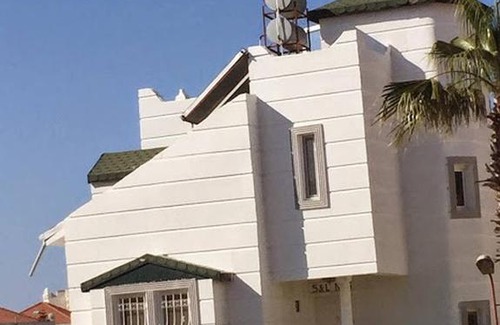 Manavgat Villa | Cosy Villa With Communal Pool, Rooftop Suntrap Area