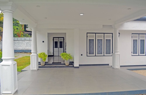 Kochchikade Villa | Cosy villa with style, luxury and great comfort Close to beach and amenities nn