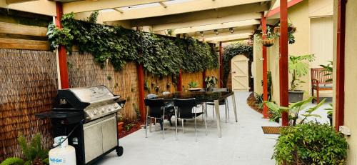 Craigieburn House | Cosy Vintage Home