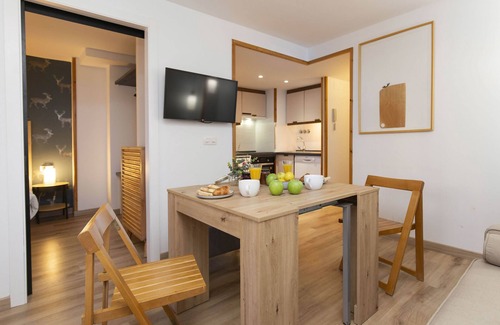 Panticosa Apartment | Cota Pistas by BeValle