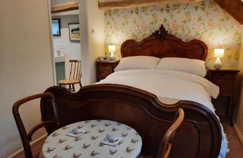 Luckington Bed & Breakfast | Cotswold Cottage Bed & Breakfast