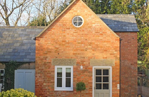 Stratton House | Cotswold Luxury, Cirencester, walks, pubs, shops