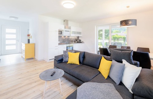 Unterburg am Klopeiner See House | Cottage with large covered terrace on Lake Klopein