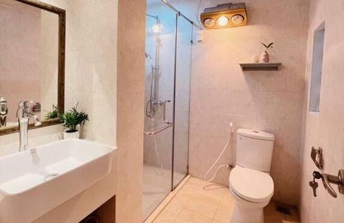 Hang Trong Apartment | Cotta Room 1 Lv 1 Br in Terracotta House