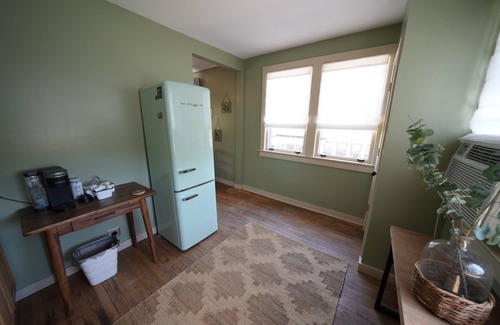 Oakley Cottage | Cottage 1/4 mile to Biltmore Estate Entrancen2 BD-1BA-GREAT LOCATION