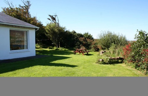 Renvyle Cottage | Cottage 101 - Moyard - sleeps 7 guests in 3 bedrooms