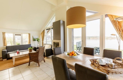 Municipality of Emmen Cottage | Cottage ∙ 3 bedrooms ∙ 5 guests
