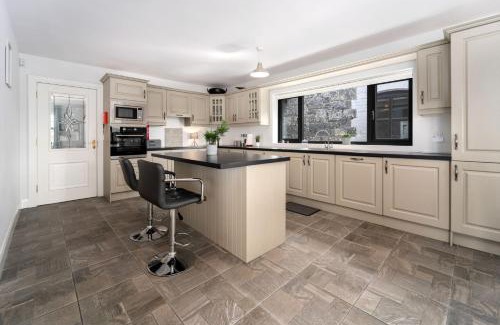 Oughterard House | Cottage 345 - Oughterard