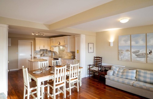 Clifden Cottage | Cottage 360 - Clifden - sleeps 6 guests in 3 bedrooms