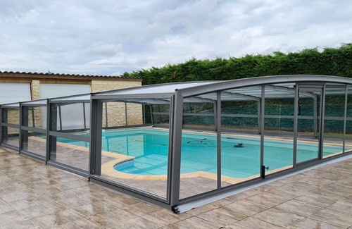 Brens Cottage | Cottage 4 people, with south-west of the sun at the pool