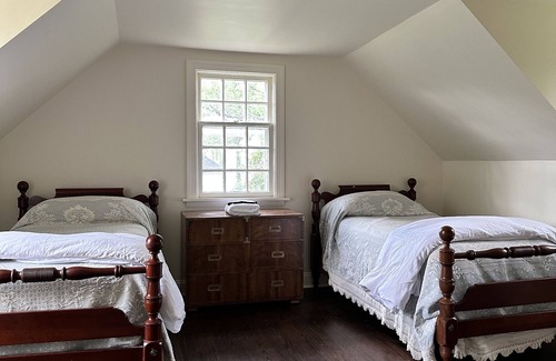 Gordonsville Other | Cottage and working farm in heart of Virginia wine country near UVA & Woodberry