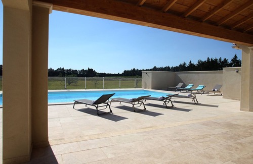 Saint-Andiol Apartment | Cottage between Alpilles and Luberon in Saint Andiol - Luberon
