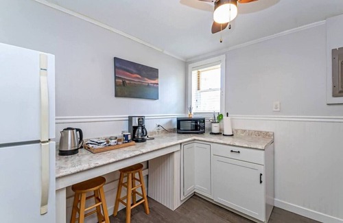 Lake Michigan Beach House | Cottage by Lake w FAST WiFi & No Checkout Chores!