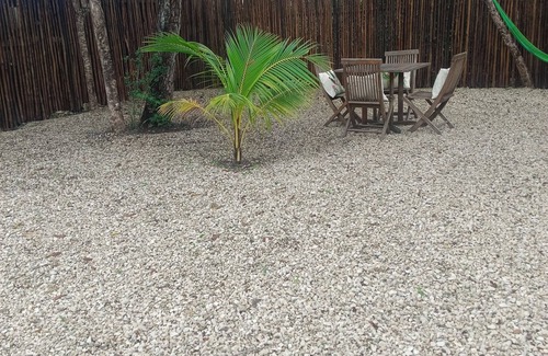 Majahual House | Cottage by the sea in a typical village
