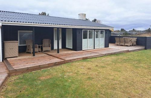Lonstrup House | Cottage Charm Near Lønstrup Lighthouse